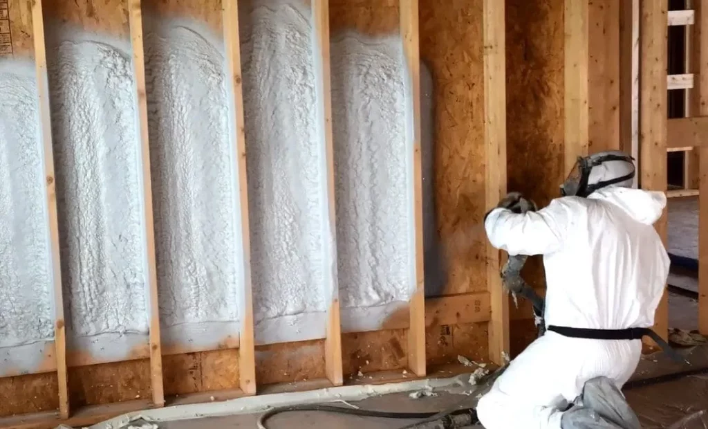 closed-cell spray foam insulation